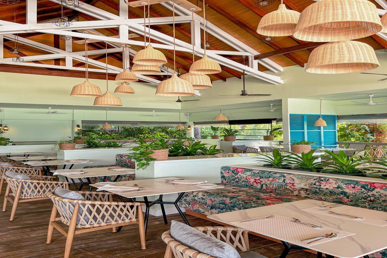 منتجع مالاهيني كودا باندوس هولهومالي المظهر الخارجي الصورة The interior of the restaurant