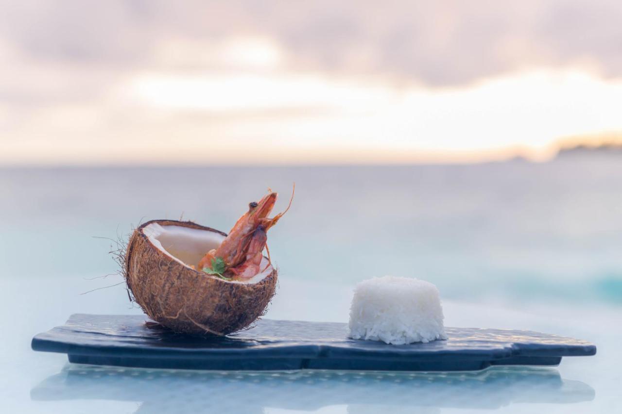 منتجع مالاهيني كودا باندوس هولهومالي المظهر الخارجي الصورة Coconut and shrimp