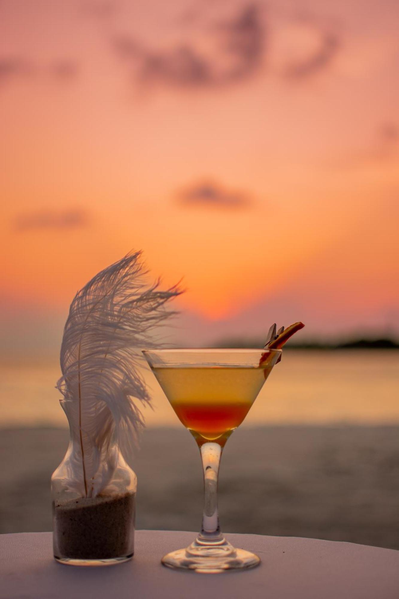 منتجع مالاهيني كودا باندوس هولهومالي المظهر الخارجي الصورة A whiskey sour