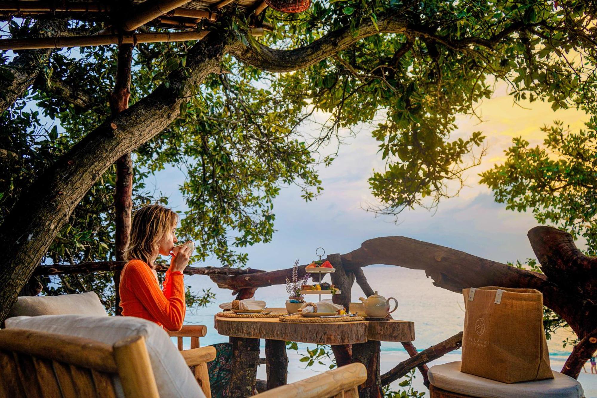 منتجع مالاهيني كودا باندوس هولهومالي المظهر الخارجي الصورة The view from the restaurant